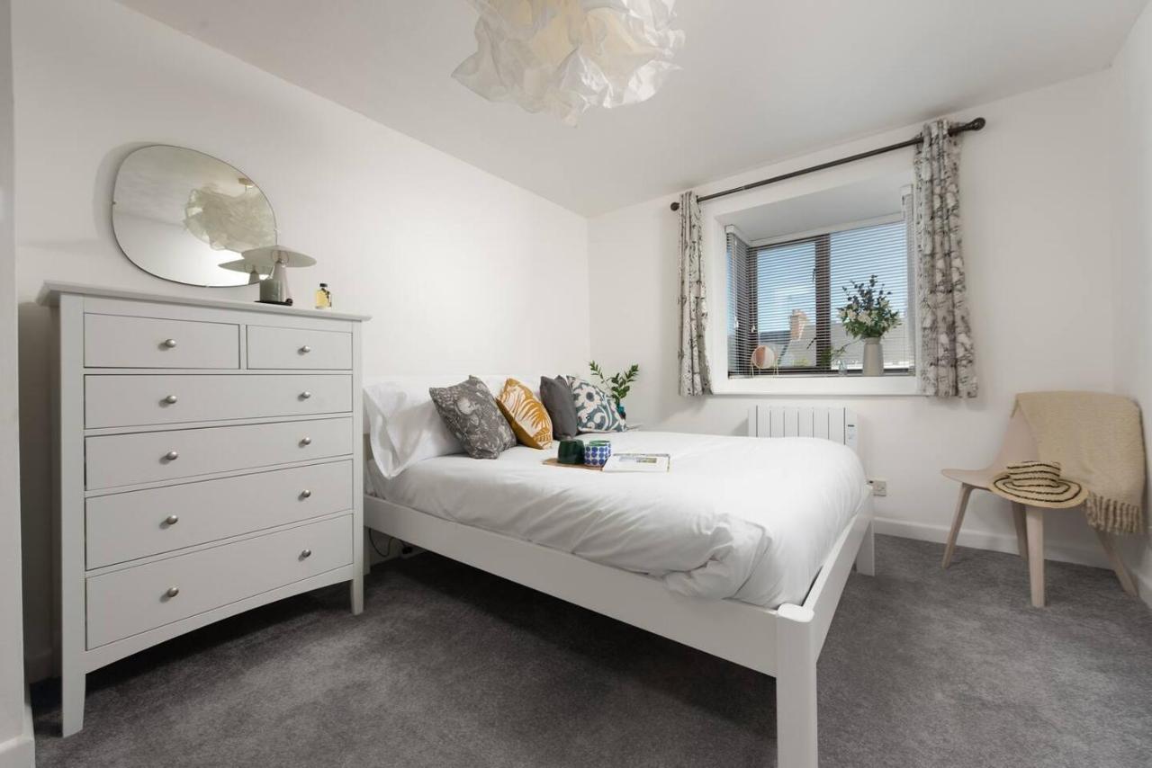 Quiet Family-friendly 250 Metres From Beach And Town Apartment
